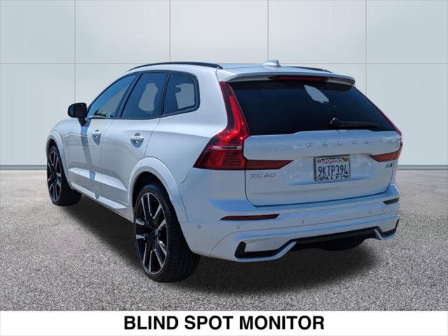 2024 Volvo XC60 Ultimate Dark Theme