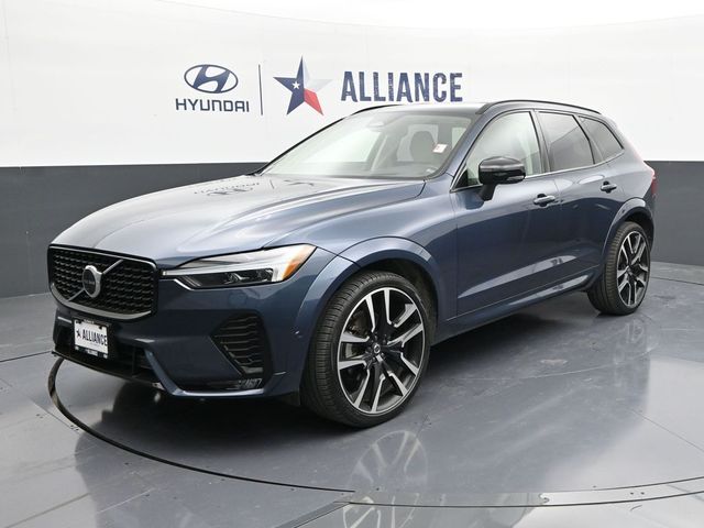 2024 Volvo XC60 Ultimate Dark Theme