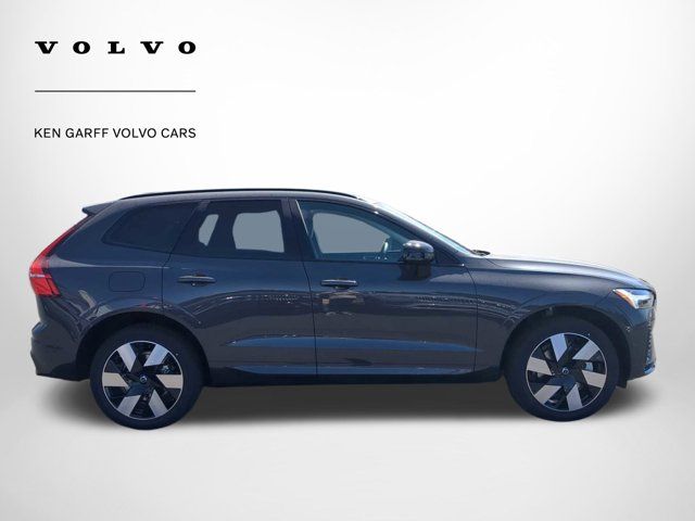 2025 Volvo XC60 Plug-In Hybrid Plus