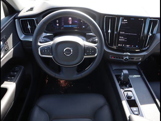 2024 Volvo XC60 Core Dark Theme