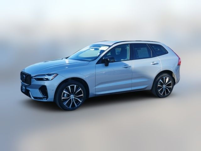 2024 Volvo XC60 Plus Dark Theme