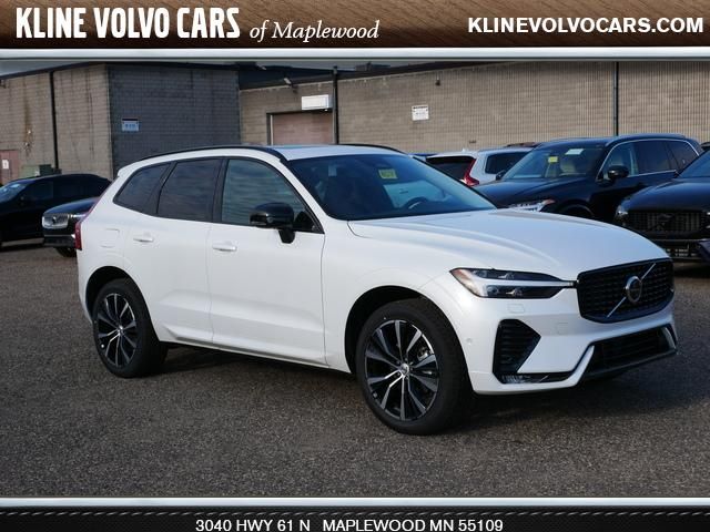 2024 Volvo XC60 Plus Dark Theme