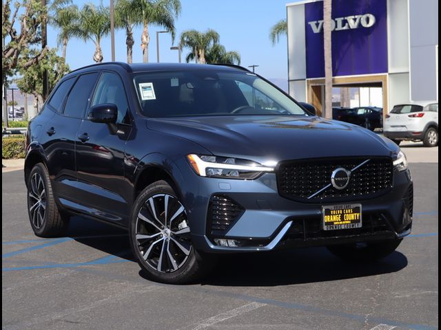 2024 Volvo XC60 Plus Dark Theme