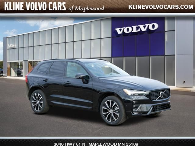 2024 Volvo XC60 Plus Dark Theme