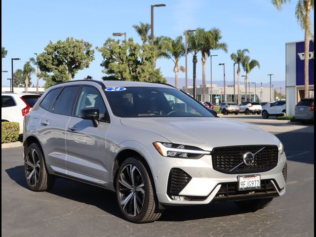 2024 Volvo XC60 Ultimate Dark Theme