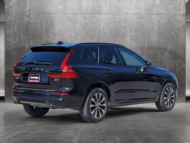 2024 Volvo XC60 Core Dark Theme