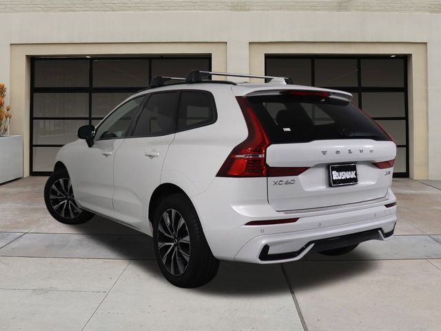 2024 Volvo XC60 Core Dark Theme