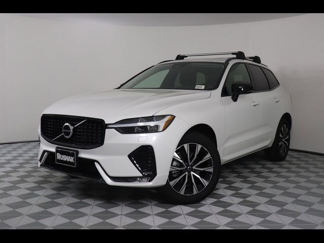 2024 Volvo XC60 Core Dark Theme