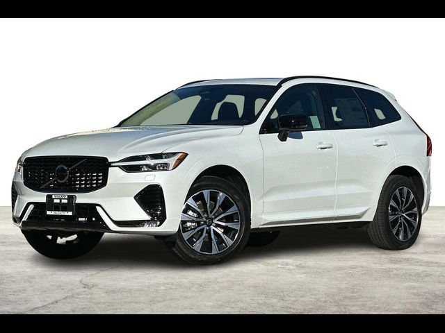 2024 Volvo XC60 Core Dark Theme