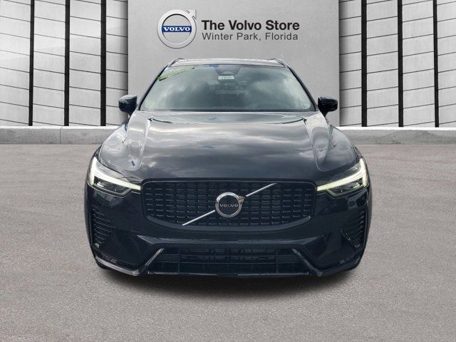 2024 Volvo XC60 Core Dark Theme