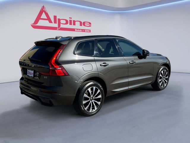 2024 Volvo XC60 Core Dark Theme