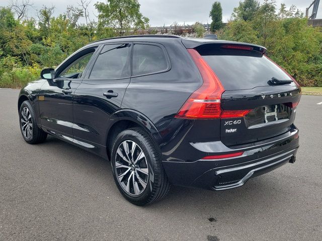 2024 Volvo XC60 Core Dark Theme