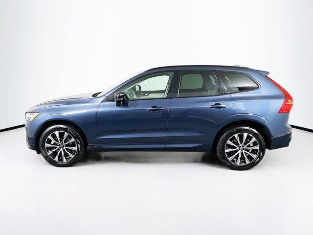 2024 Volvo XC60 Core Dark Theme