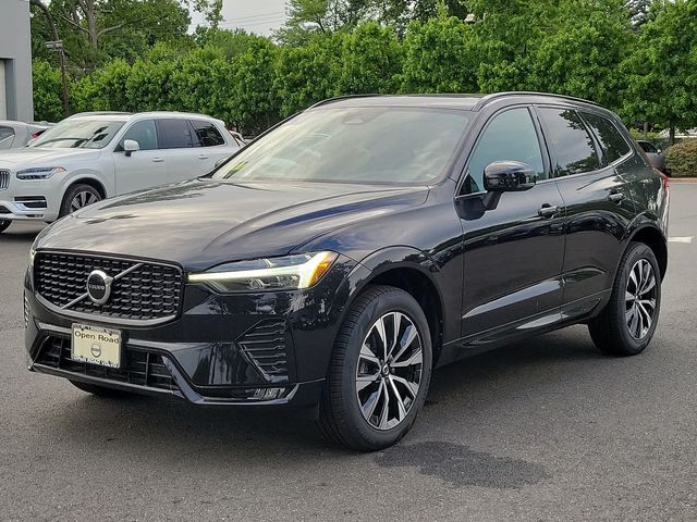 2024 Volvo XC60 Core Dark Theme