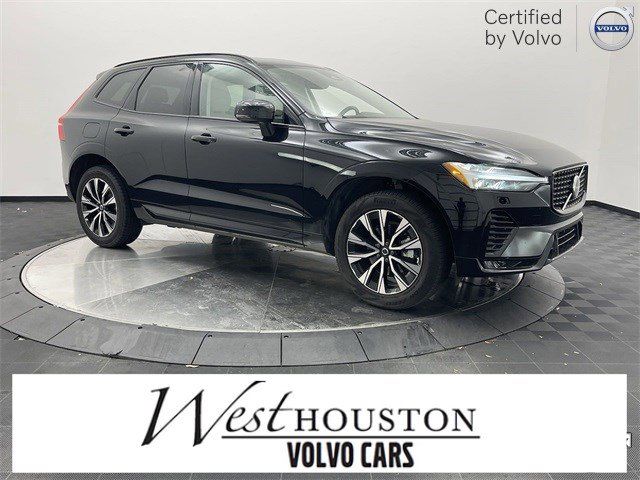 2024 Volvo XC60 Core Dark Theme