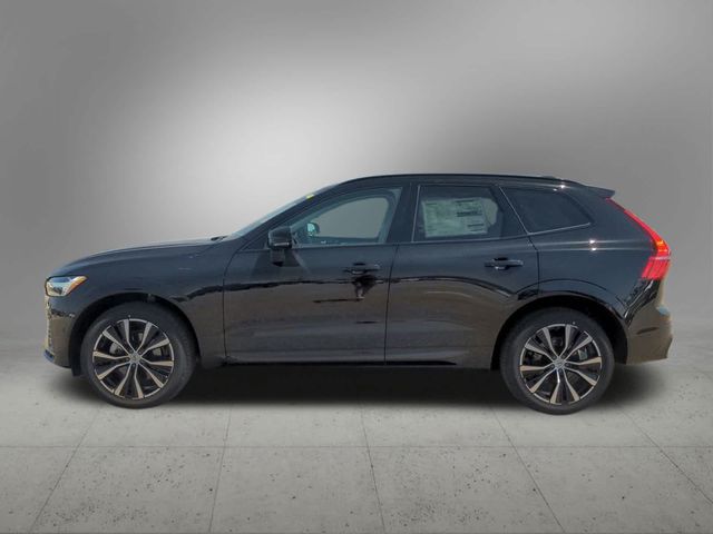 2024 Volvo XC60 Plus Dark Theme