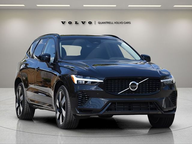 2024 Volvo XC60 Recharge Plug-In Hybrid Plus Dark Theme