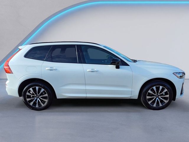 2024 Volvo XC60 Plus Dark Theme