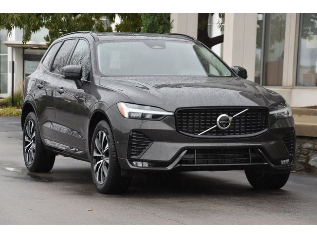 2024 Volvo XC60 Plus Dark Theme