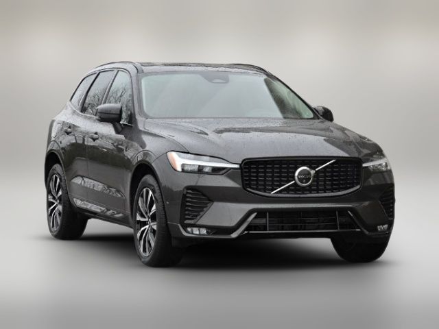 2024 Volvo XC60 Plus Dark Theme