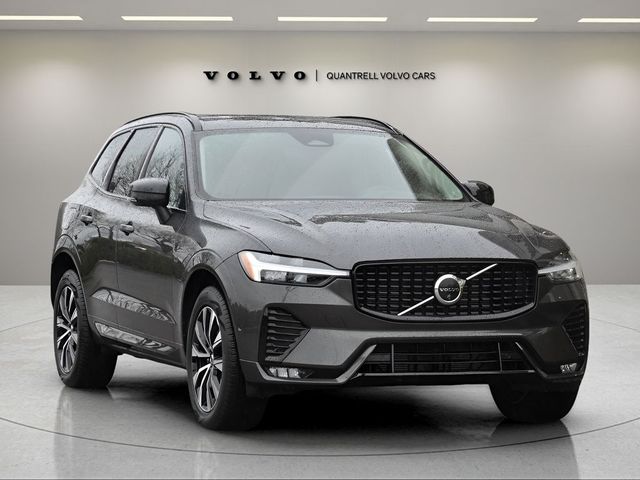 2024 Volvo XC60 Plus Dark Theme