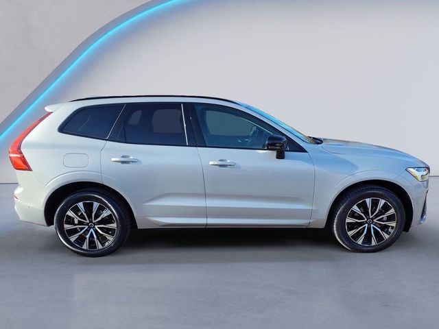 2024 Volvo XC60 Plus Dark Theme