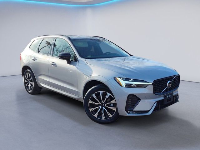 2024 Volvo XC60 Plus Dark Theme