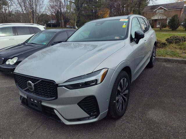 2024 Volvo XC60 Plus Dark Theme