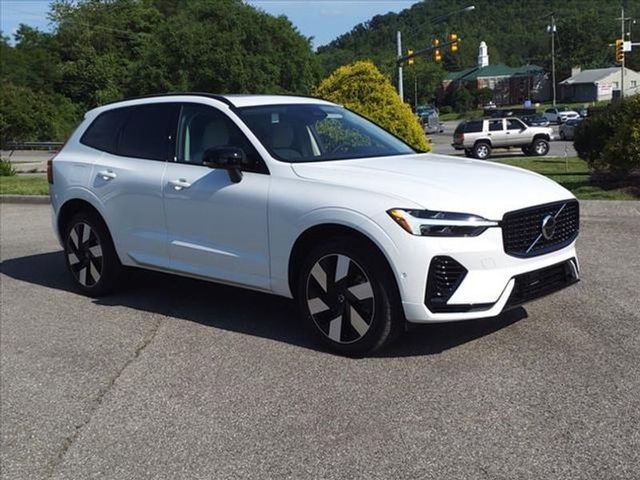 2024 Volvo XC60 Recharge Plug-In Hybrid Plus Dark Theme