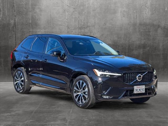 2024 Volvo XC60 Plus Dark Theme