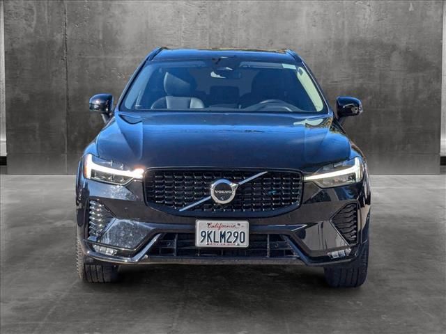 2024 Volvo XC60 Plus Dark Theme