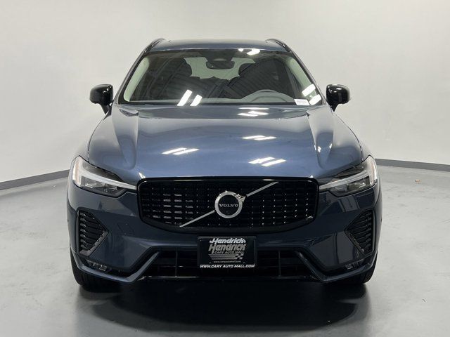 2024 Volvo XC60 Plus Dark Theme