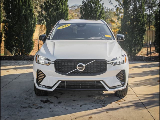 2024 Volvo XC60 Plus Dark Theme