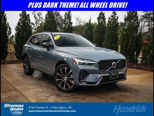 2024 Volvo XC60 Plus Dark Theme