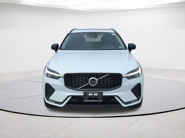 2024 Volvo XC60 Plus Dark Theme