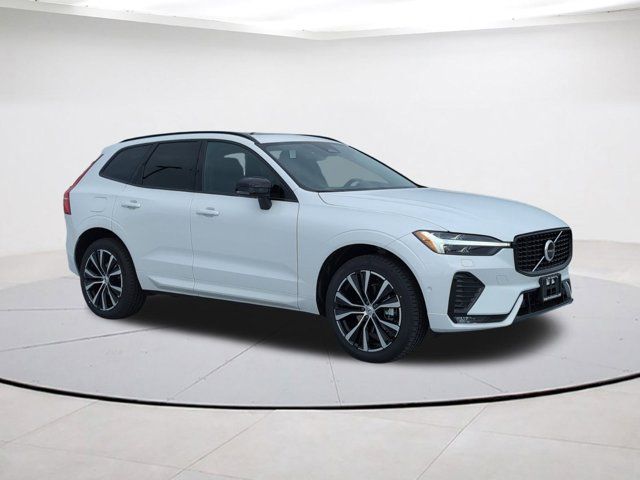 2024 Volvo XC60 Plus Dark Theme