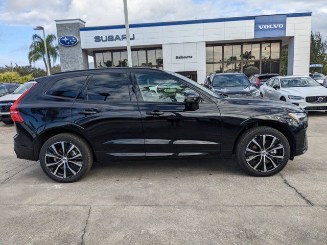 2024 Volvo XC60 Plus Dark Theme