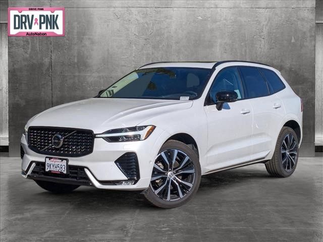 2024 Volvo XC60 Plus Dark Theme