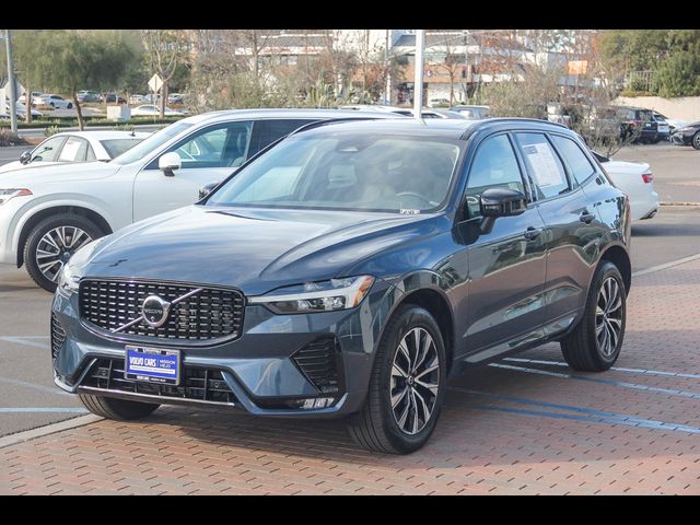 2024 Volvo XC60 Plus Dark Theme