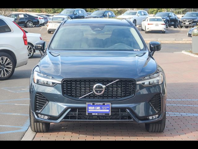 2024 Volvo XC60 Plus Dark Theme