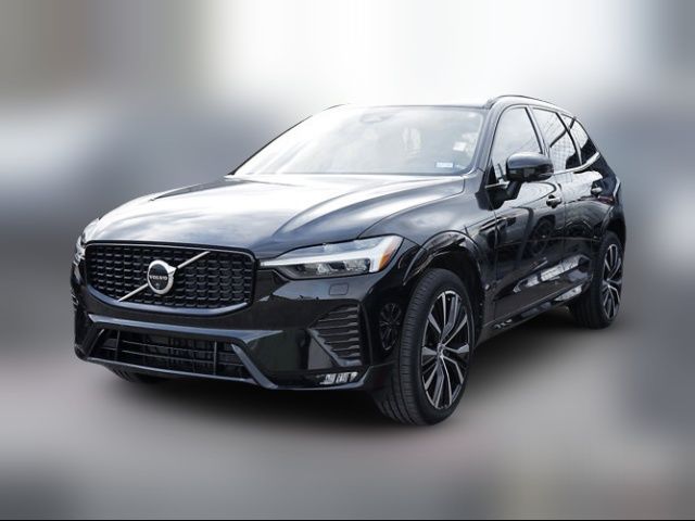 2024 Volvo XC60 Plus Dark Theme