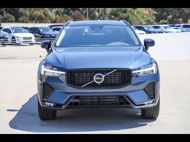 2024 Volvo XC60 Plus Dark Theme