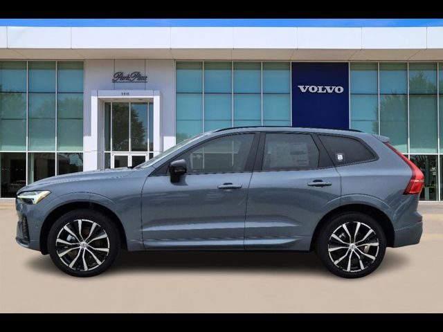 2024 Volvo XC60 Plus Dark Theme