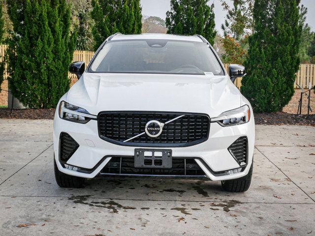 2024 Volvo XC60 Plus Dark Theme