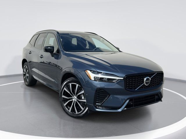 2024 Volvo XC60 Plus Dark Theme