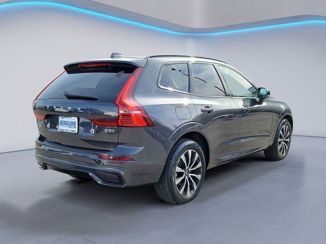 2024 Volvo XC60 Plus Dark Theme