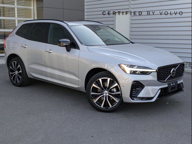 2024 Volvo XC60 Plus Dark Theme