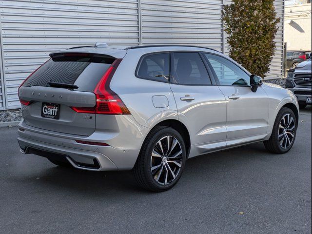 2024 Volvo XC60 Plus Dark Theme