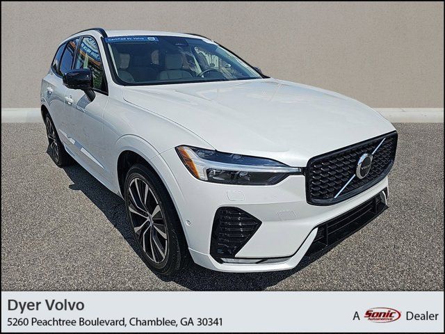 2024 Volvo XC60 Plus Dark Theme