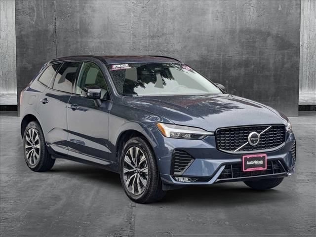 2024 Volvo XC60 Plus Dark Theme